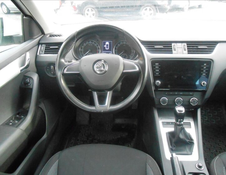 Škoda Octavia 13