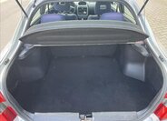 Mitsubishi Carisma Liftback 1,9 l 75 kw