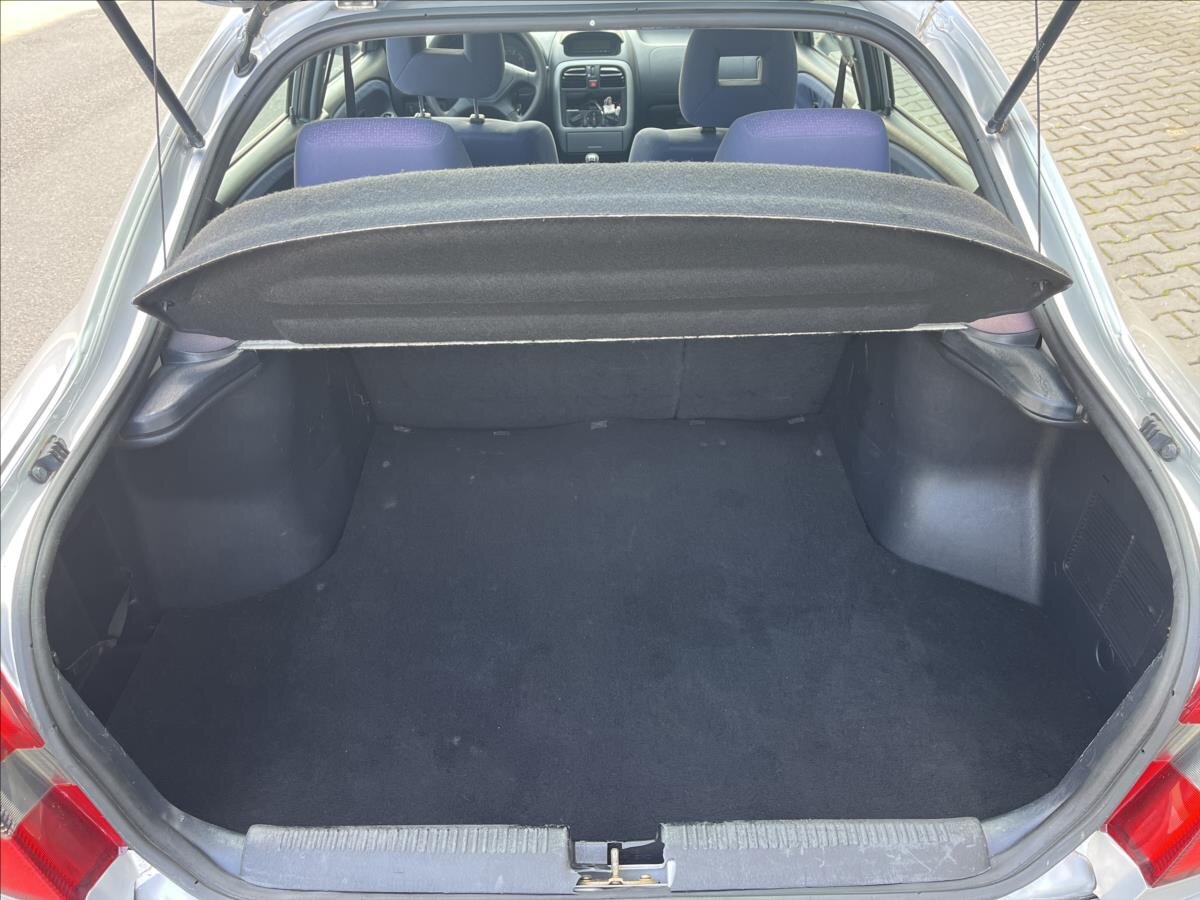 Mitsubishi Carisma Liftback 1,9 l 75 kw