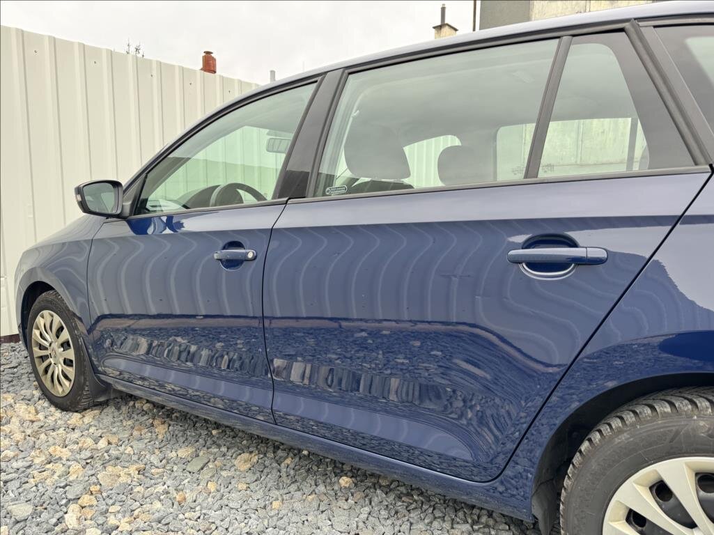 Škoda Rapid Hatchback 999,0 70 kw