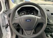 Ford Transit Courier 11
