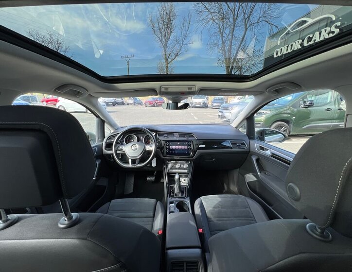 Volkswagen Touran MPV 1,5 l 110 kw