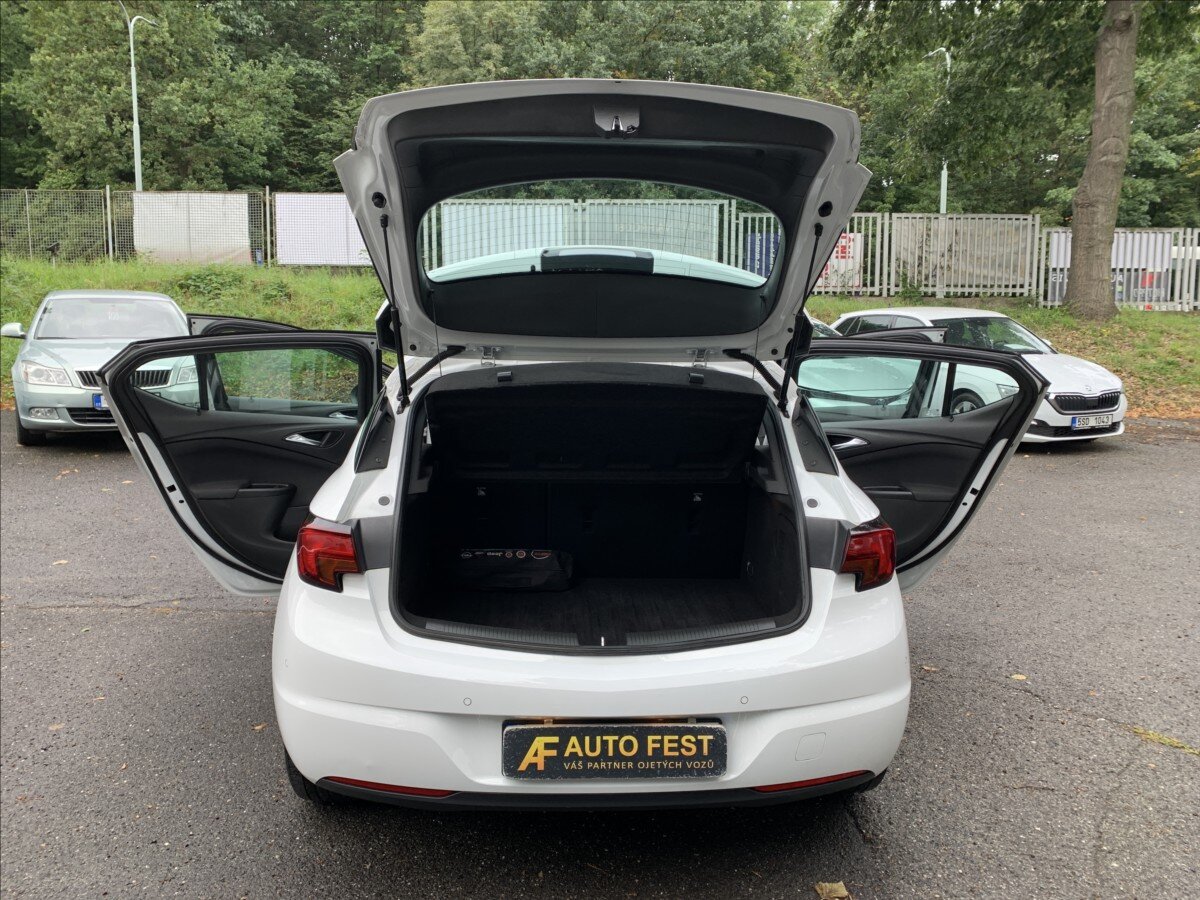 Opel Astra Hatchback 1,5 l 77 kw