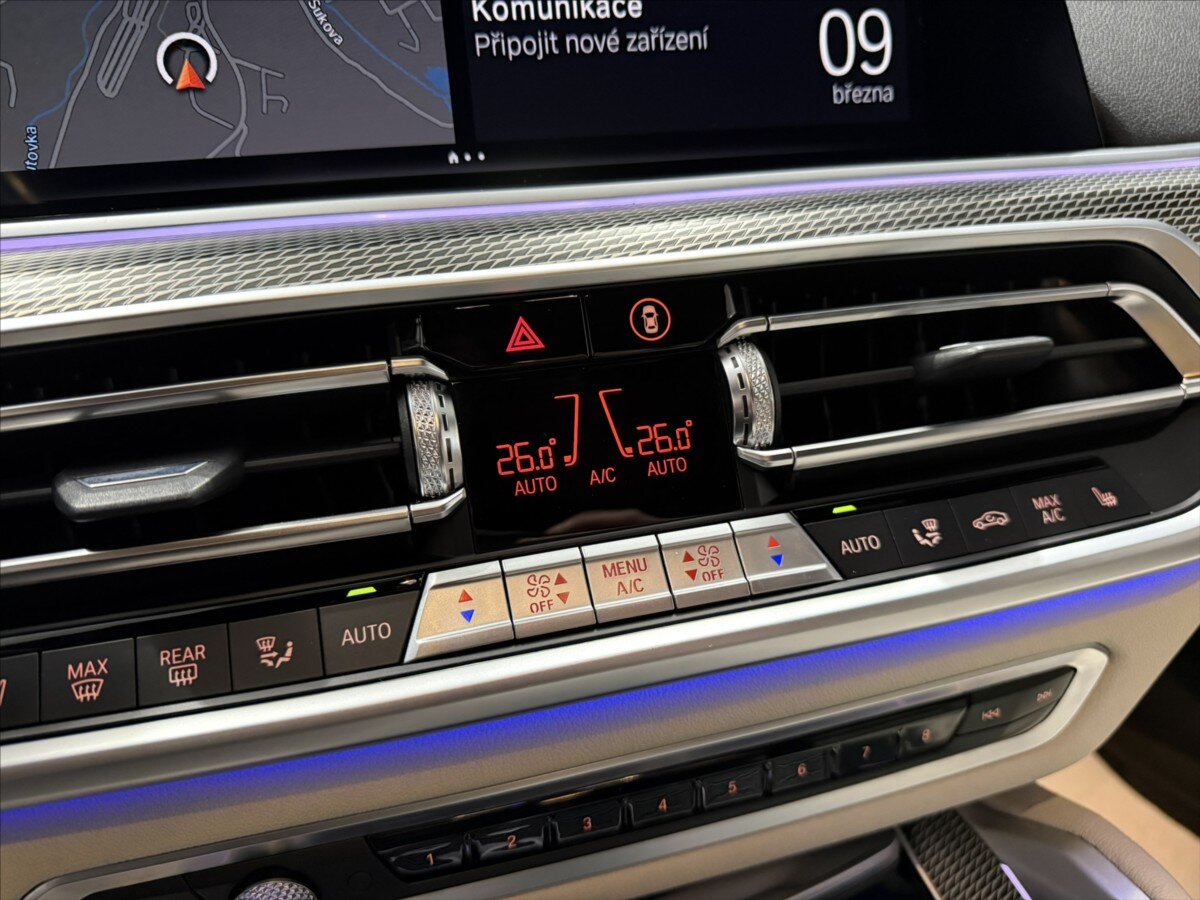 BMW X6 Sedan / Limuzína 3,0 l 250 kw