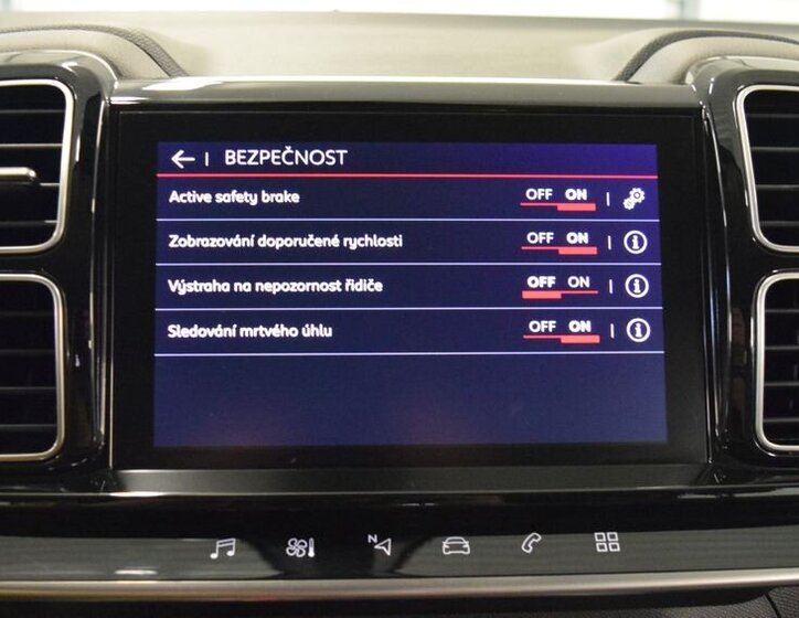 Citroën C5 Aircross SUV 1,5 l 96 kw