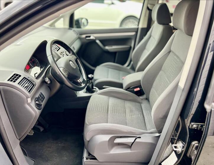 Volkswagen Touran 10