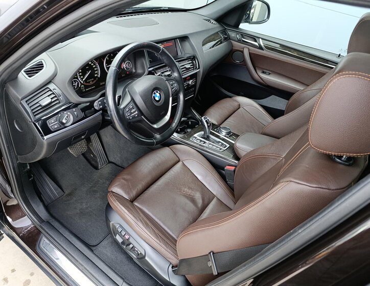 BMW X3 SUV / Terénní 3,0 l 230 kw