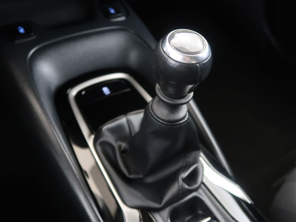 Toyota Corolla Sedan / Limuzína 1,5 l 92 kw