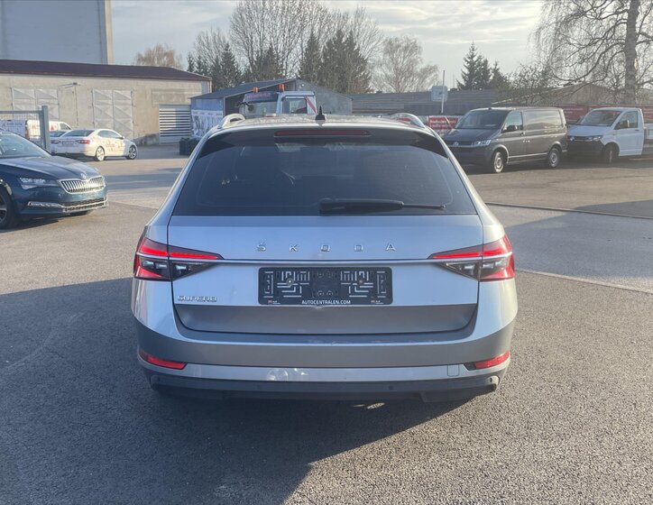 Škoda Superb Kombi 2,0 l 110 kw