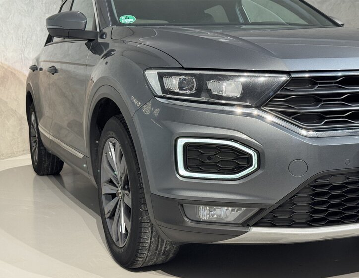Volkswagen T-Roc SUV 1,5 l 110 kw