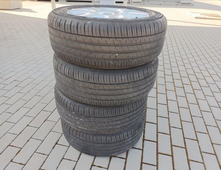 Volkswagen Golf Hatchback 1,4 l 59 kw