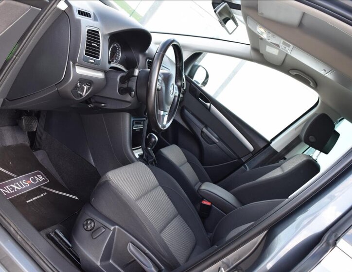 Volkswagen Sharan MPV 2,0 l 103 kw