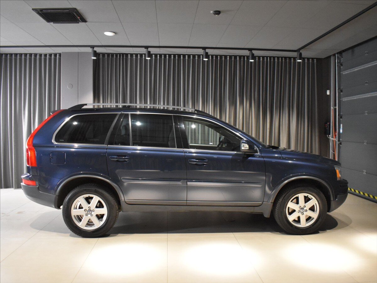 Volvo XC90 SUV / Terénní 2,4 l 147 kw