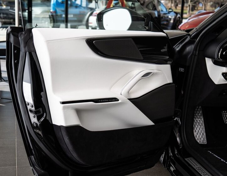 Ferrari Ostatní SUV 6,5 l 529 kw