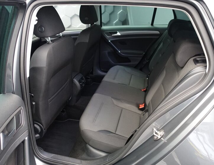 Volkswagen Golf Hatchback 0,0 100 kw