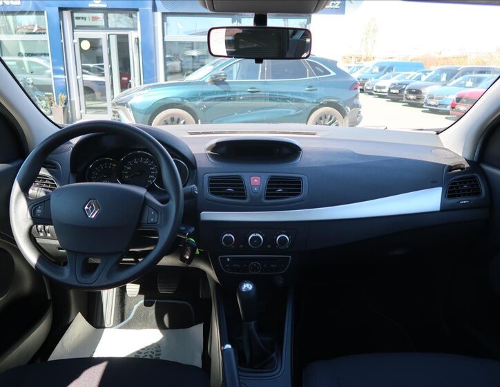 Renault Fluence Sedan / Limuzína 1,6 l 81 kw