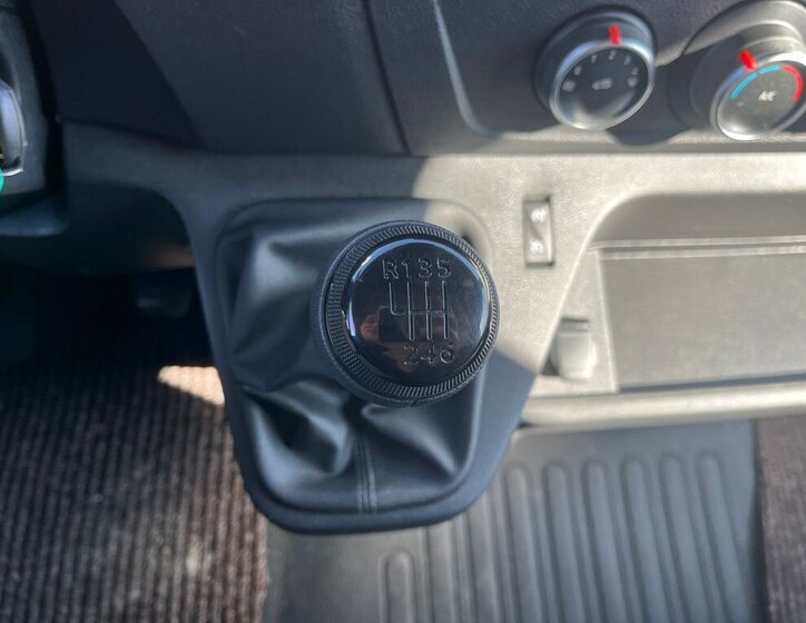 Nissan Interstar Skříň 2,3 l 100 kw