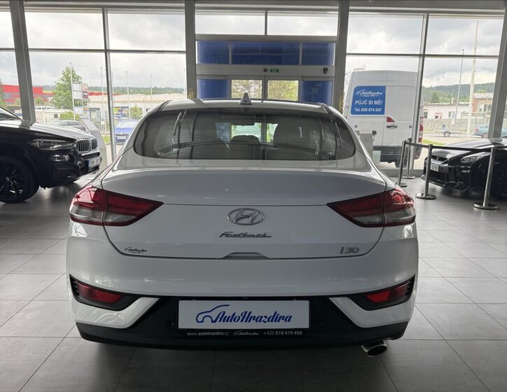 Hyundai i30 Hatchback 998,0 88 kw