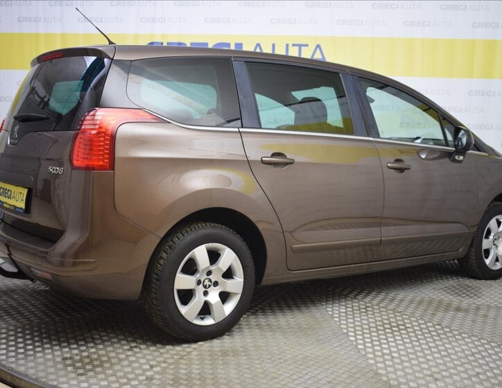 Peugeot 5008 MPV 1,6 l 88 kw