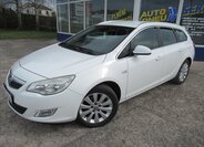 Opel Astra Kombi 2,0 l 121 kw