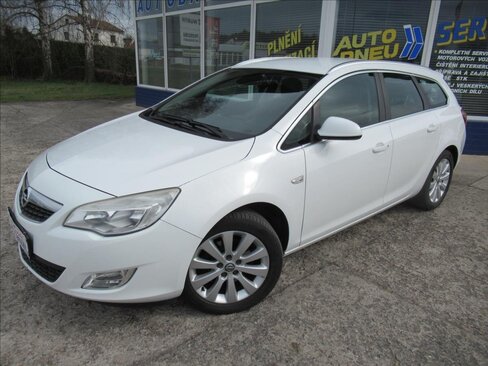Opel Astra Kombi 2,0 l 121 kw