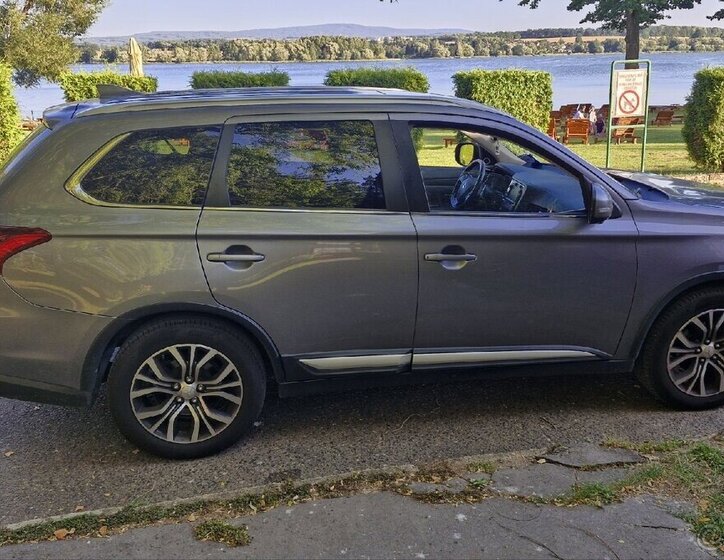 Mitsubishi Outlander 5