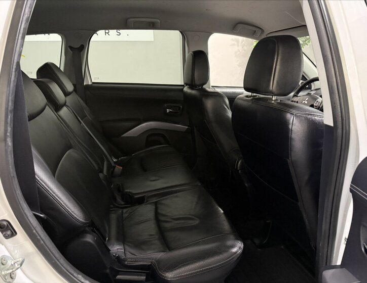 Mitsubishi Outlander SUV / Terénní 2,2 l 115 kw