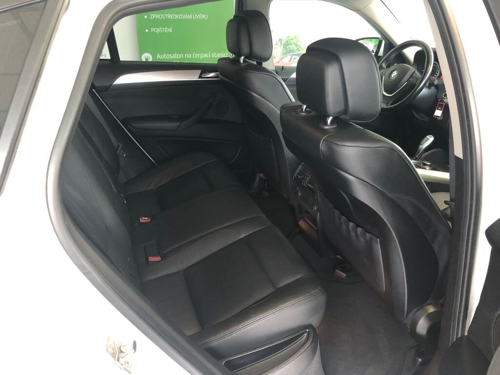 BMW X6 Kombi 3,0 l 180 kw