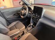 Toyota Yaris Cross 8