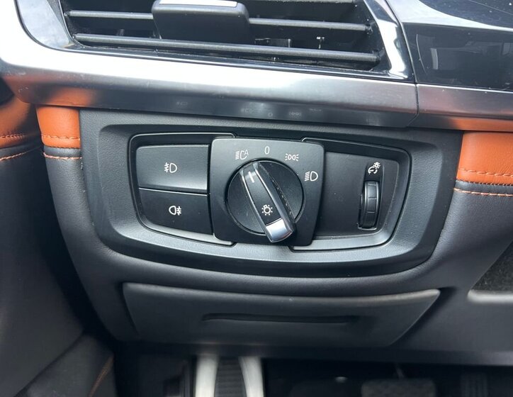 BMW X6 SUV / Terénní 4,4 l 512 kw