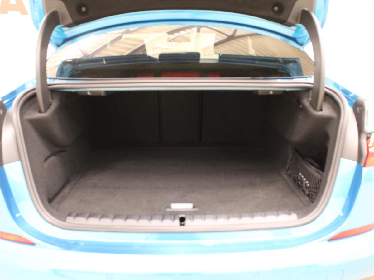 BMW Řada 2 Sedan / Limuzína 1,5 l 100 kw