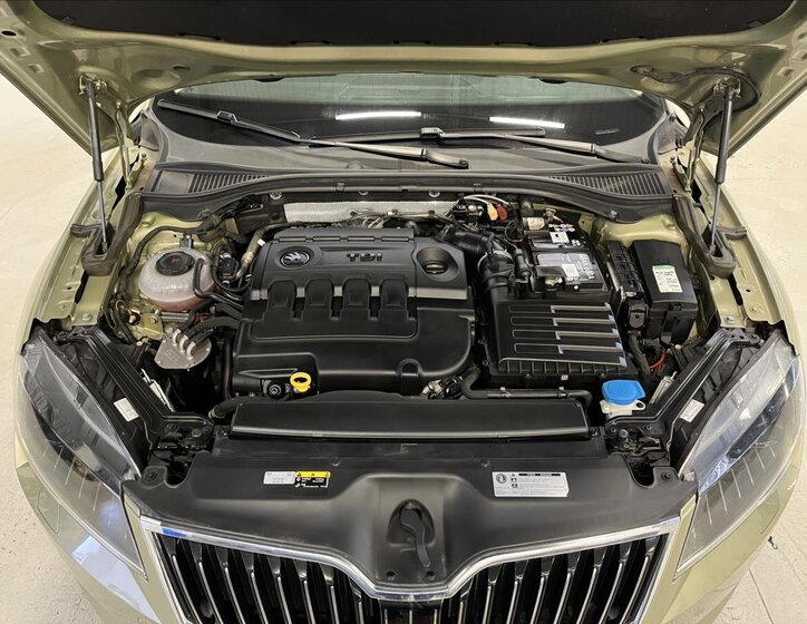 Škoda Superb Liftback 2,0 l 140 kw