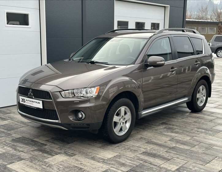 Mitsubishi Outlander SUV 2,3 l 130 kw