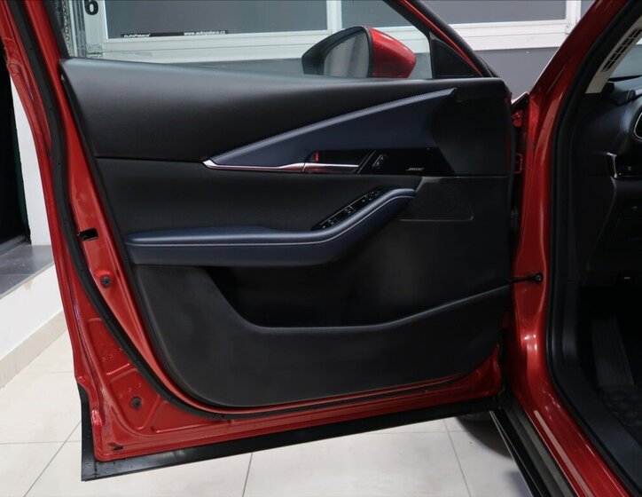 Mazda CX-30 SUV / Terénní 2,0 l 90 kw