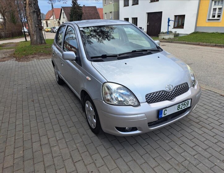Toyota Yaris Hatchback 1,4 l 55 kw
