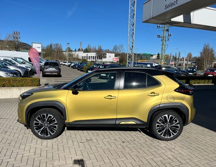 Toyota Yaris Cross SUV / Terénní 1,5 l 68 kw