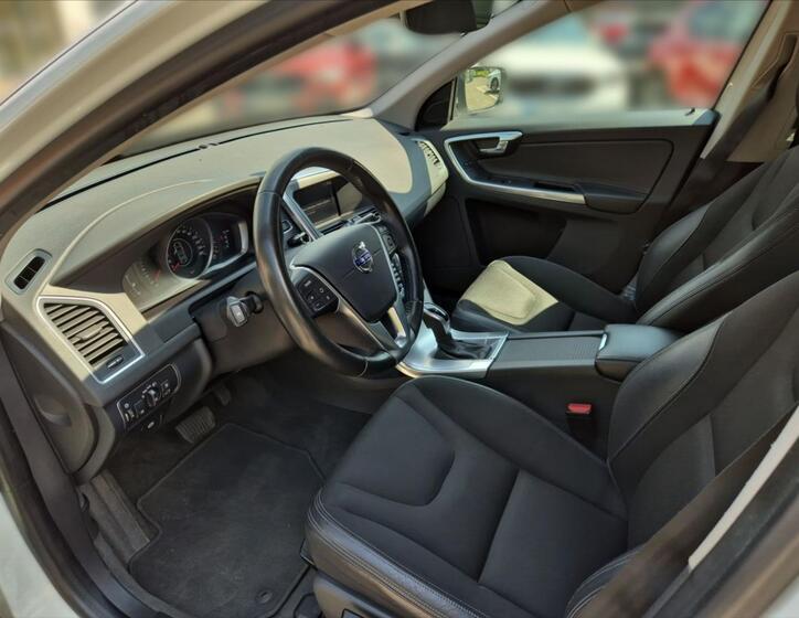 Volvo XC60 7