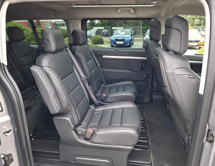 Citroën SpaceTourer MPV 2,0 l 130 kw