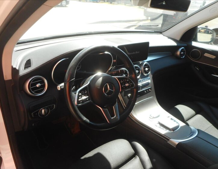 Mercedes-Benz GLC SUV / Terénní 2,0 l 143 kw