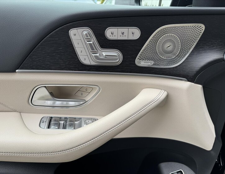 Mercedes-Benz GLS SUV 3,0 l 270 kw