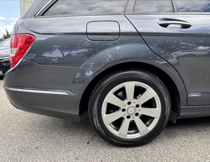 Mercedes-Benz Třídy C Kombi 2,1 l 88 kw