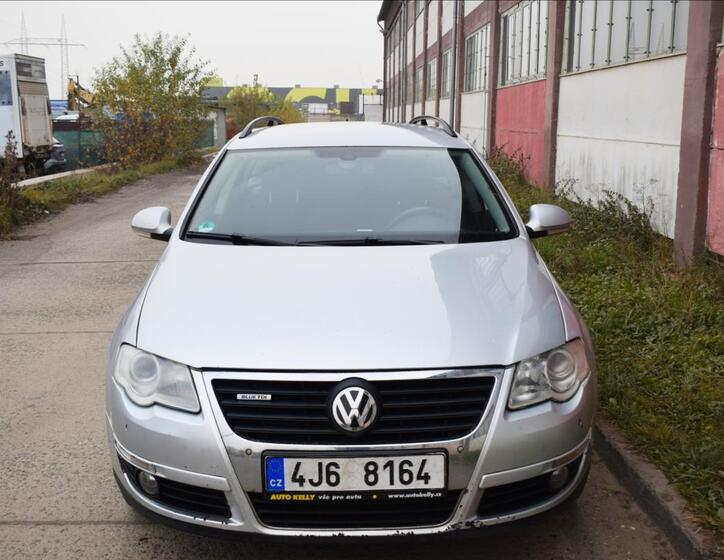 Volkswagen Passat 9