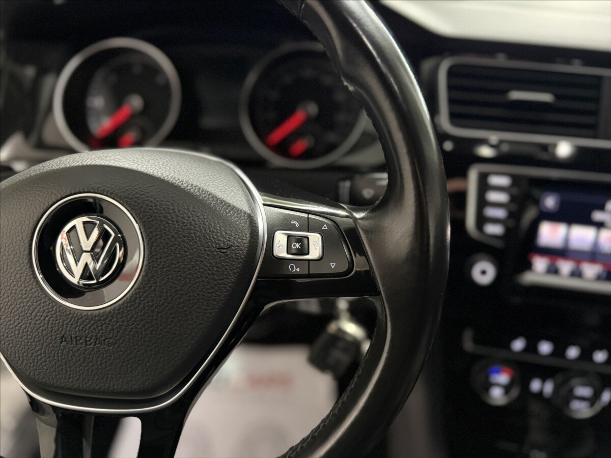 Volkswagen Golf Kombi 2,0 l 110 kw