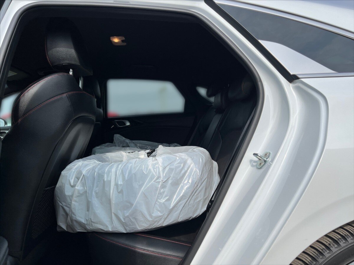 KIA ProCeed Hatchback 1,6 l 150 kw