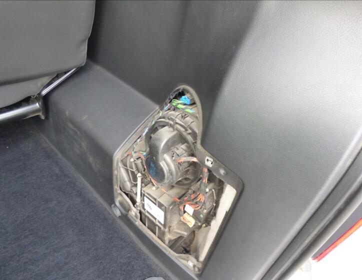 Volkswagen Caravelle 48