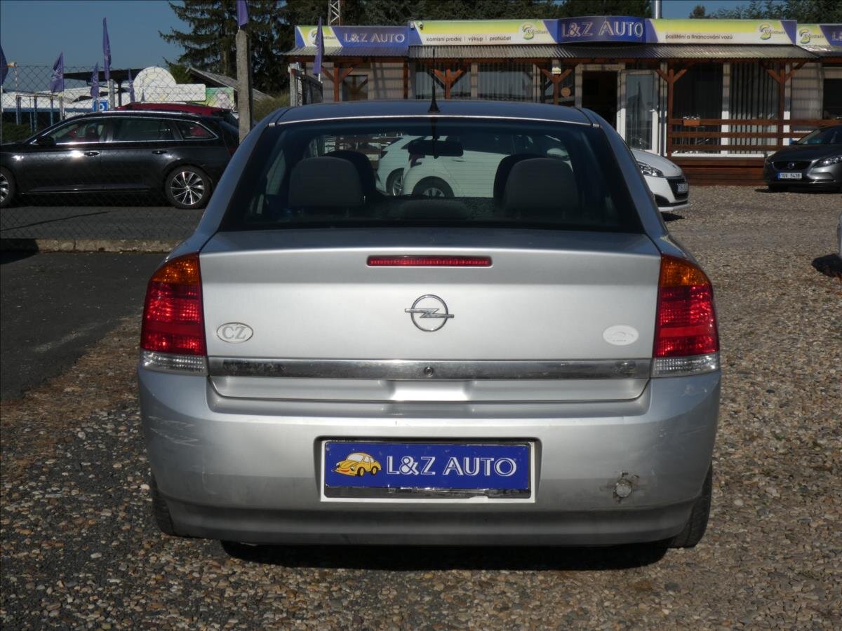 Opel Vectra Sedan / Limuzína 2,2 l 108 kw