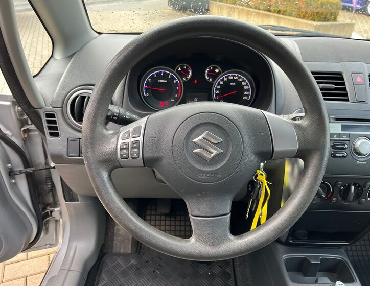 Suzuki SX4 SUV 1,5 l 82 kw