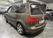 Volkswagen Touran 4