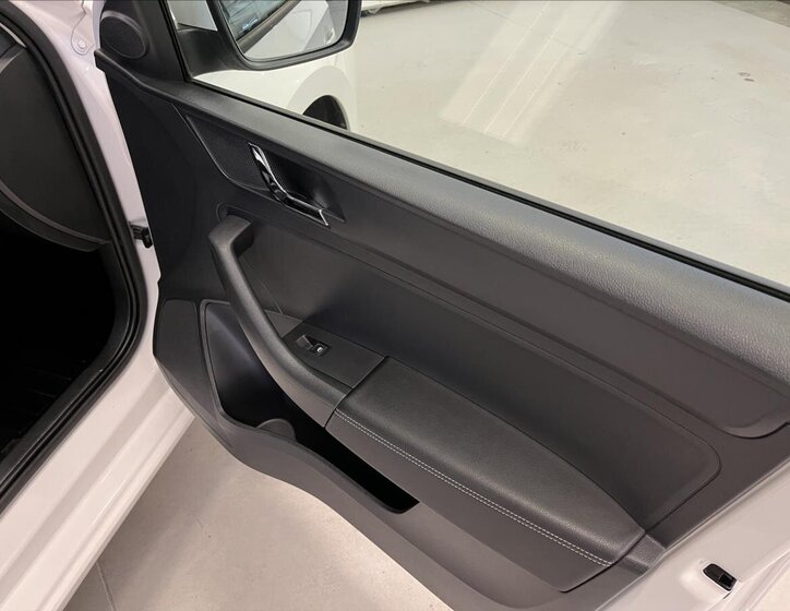 Škoda Rapid Liftback 1,2 l 66 kw