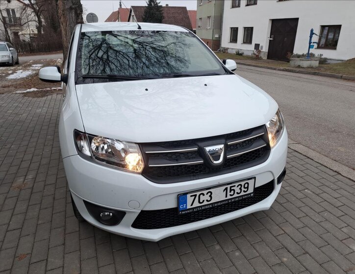 Dacia Sandero Hatchback 1,1 l 54 kw